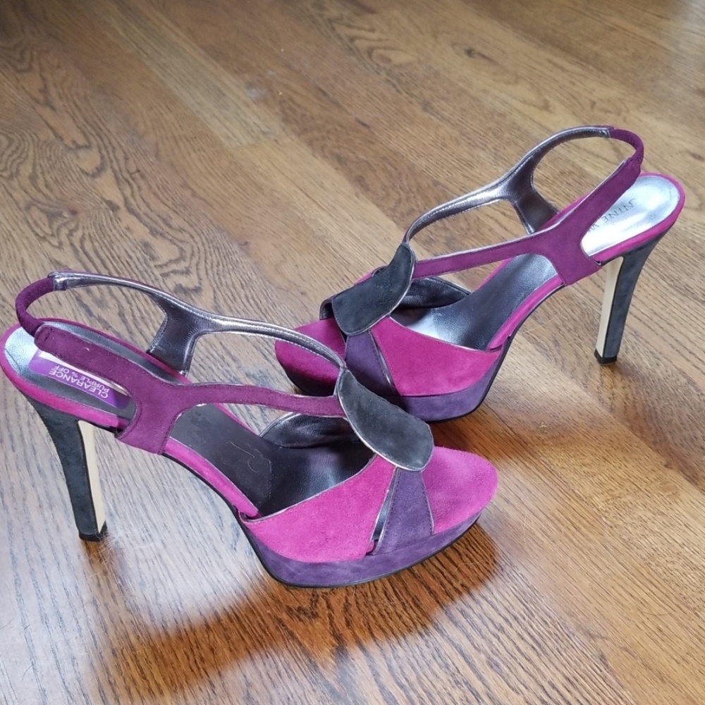 NWT Nine West Suede Platform Heel Size 7.5